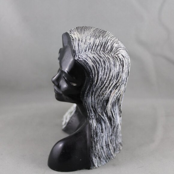 Frank Schirman Female Bust - Kanani the Beauty - Made from Coral - Picture 5 of 9